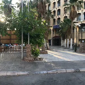 Qazar فندق